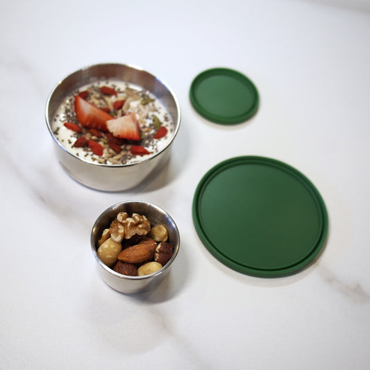 bentobuddy-dipper-container-set-with-food-green-lid